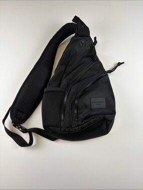 Duchamp London Black Sling Backpack Crossbody Travel Bag Unisex